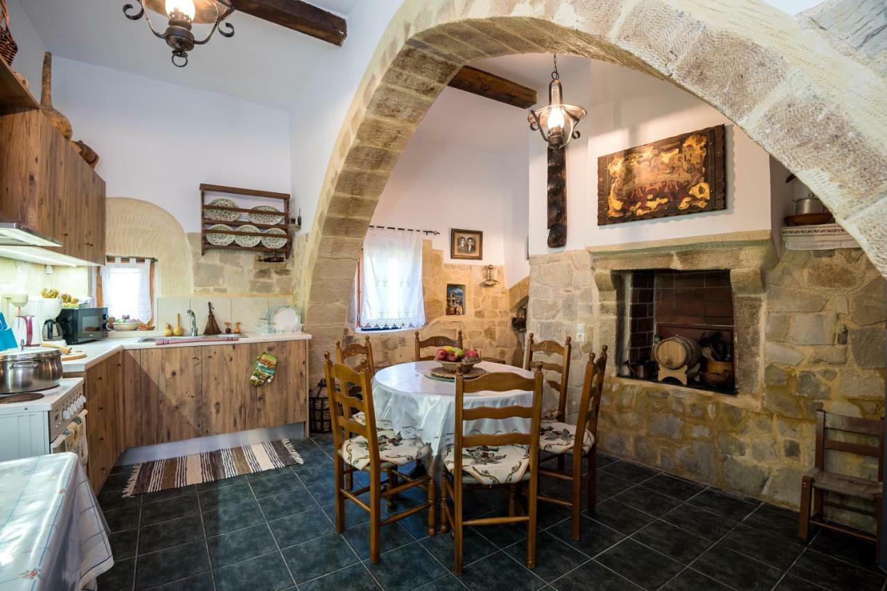 Villa Argyro Azoyirás Esterno foto