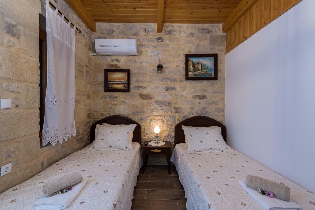 Villa Argyro Azoyirás Esterno foto